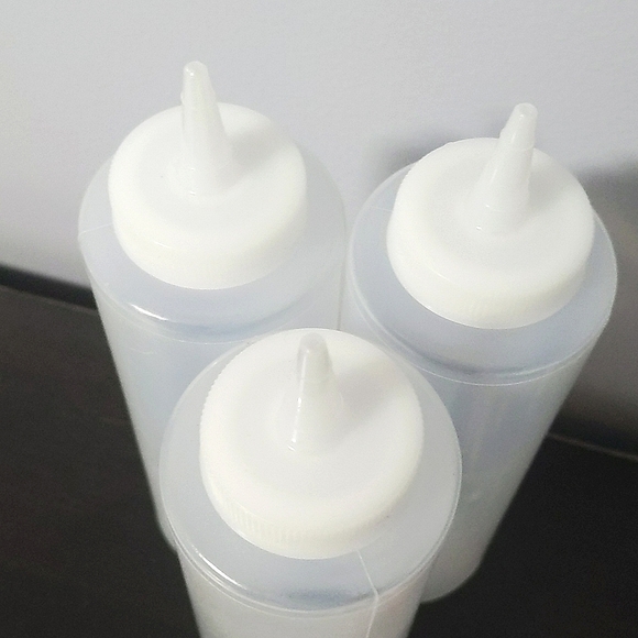 Clear Wide Mouth Squeeze Bottle - Picture 4 of 6